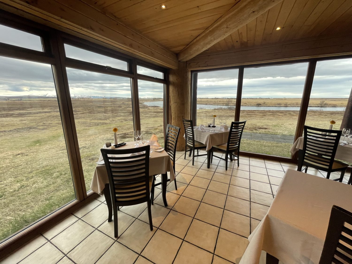 Hotel Ranga dining room