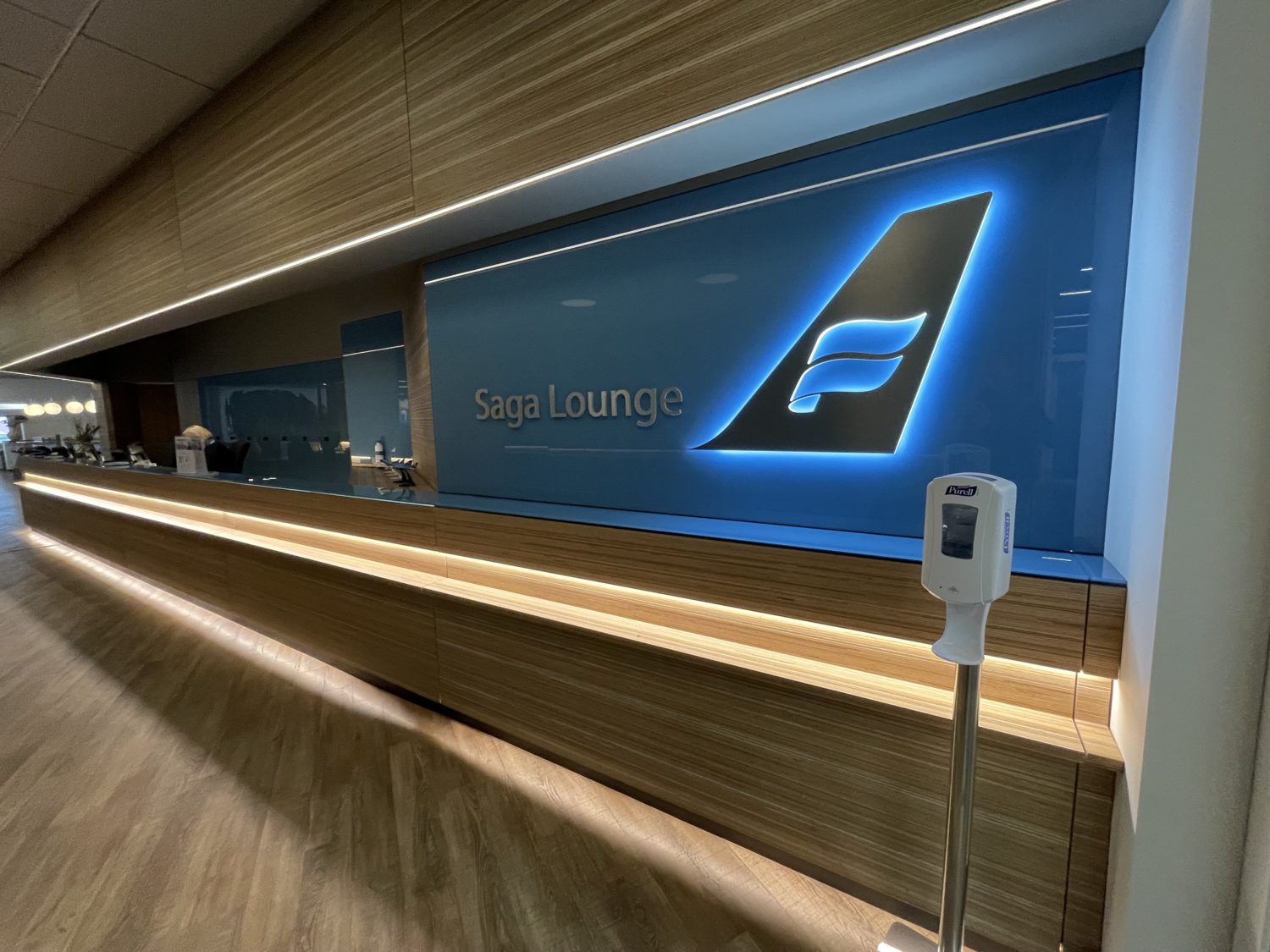 Icelandair Saga sign outside the lounge. 