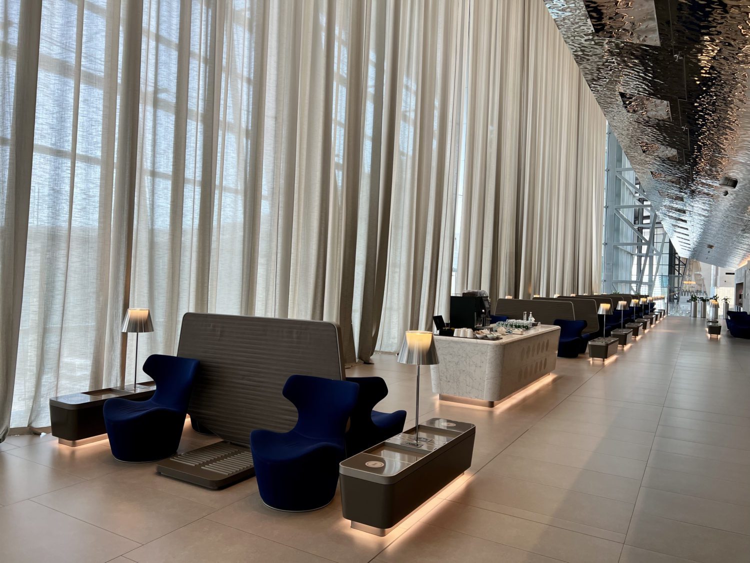 al mourjan lounge seating