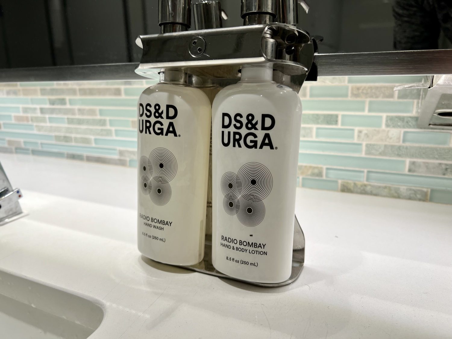 toiletries american flagship lounge dallas