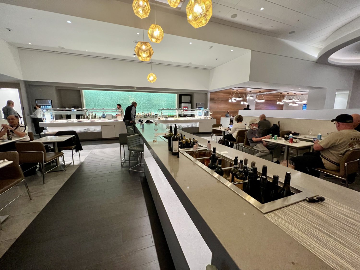 dallas flagship lounge wine counter