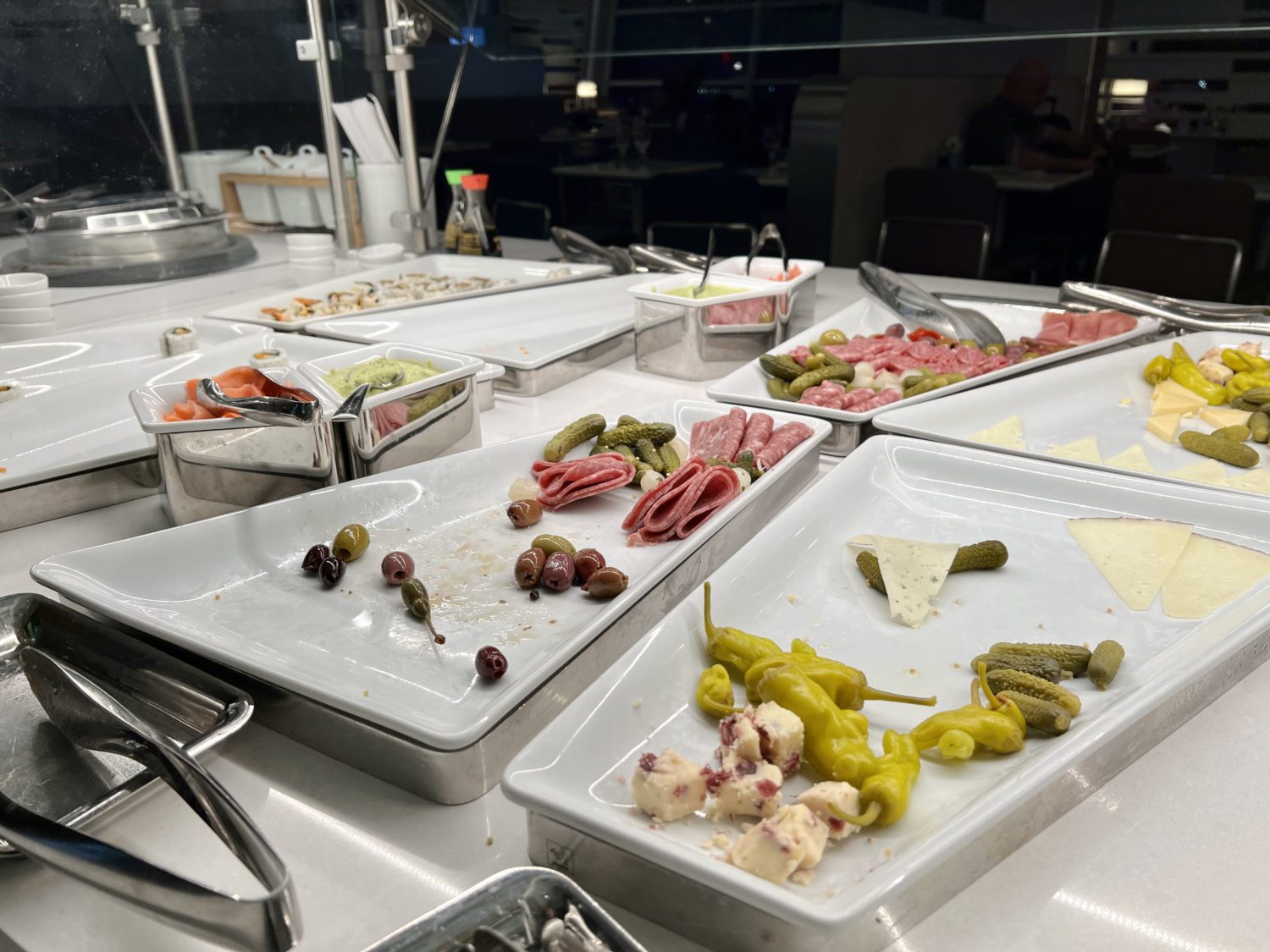 flagship lounge dallas food