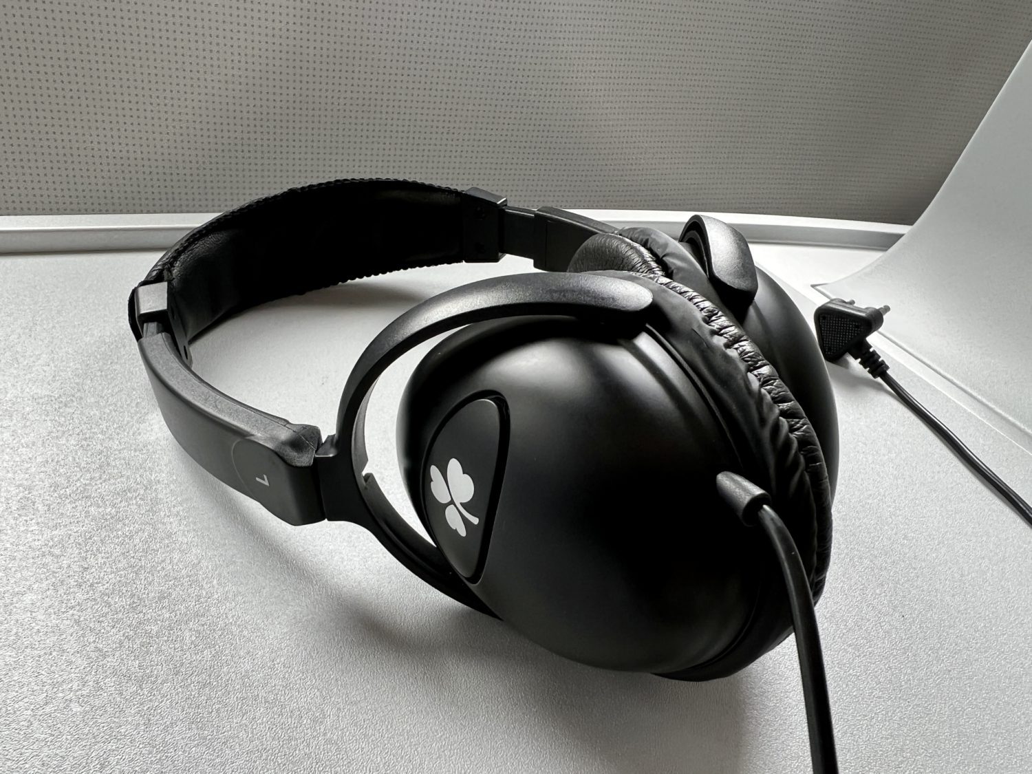 aer lingus business class headphones
