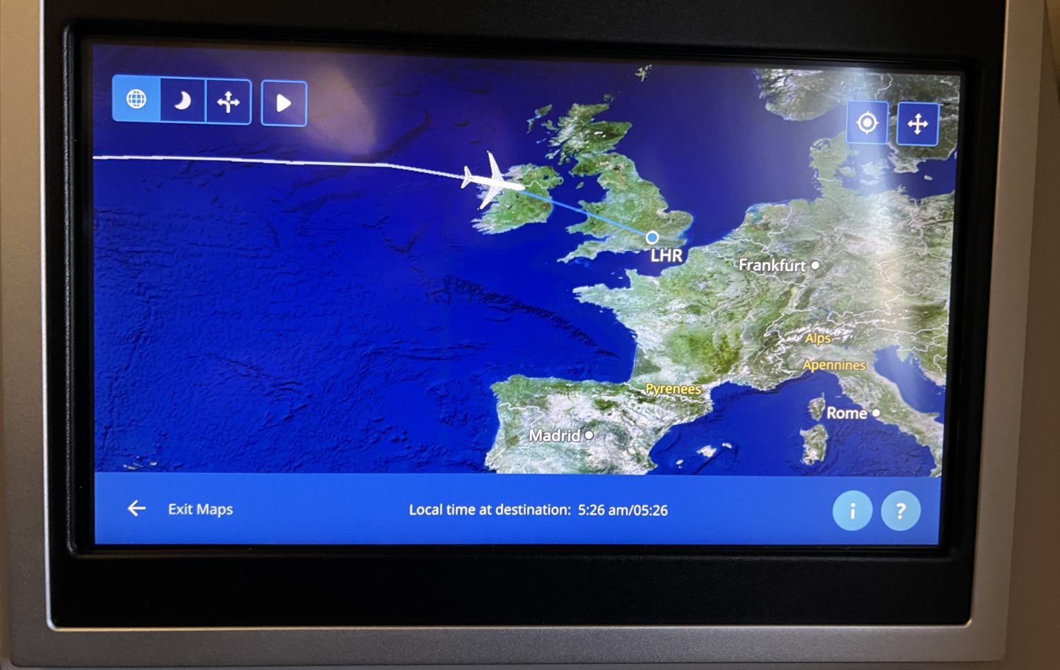 united inflight map nearing london