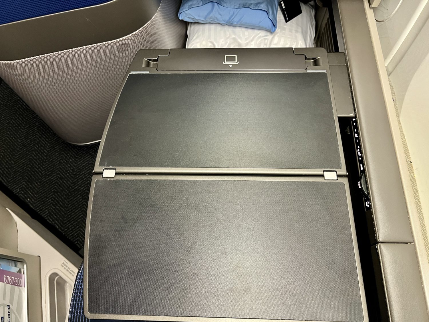 tray table in business class seat