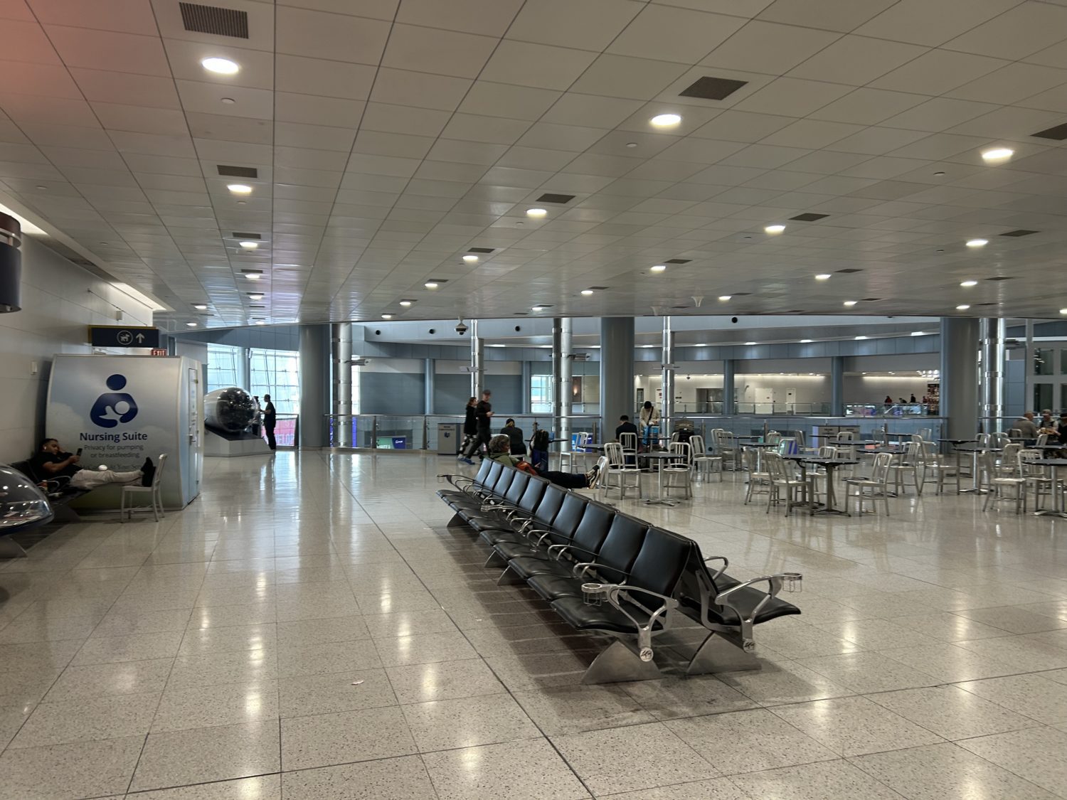 Capital One LAS Lounge