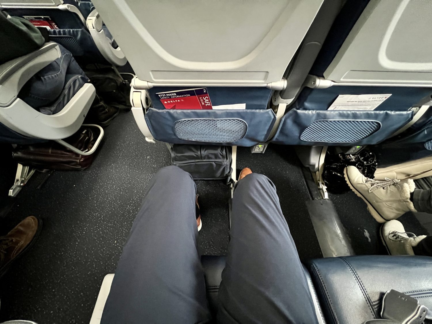 delta status seats