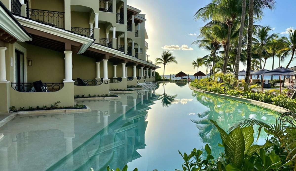 Hyatt Zilara riviera maya swim out rooms