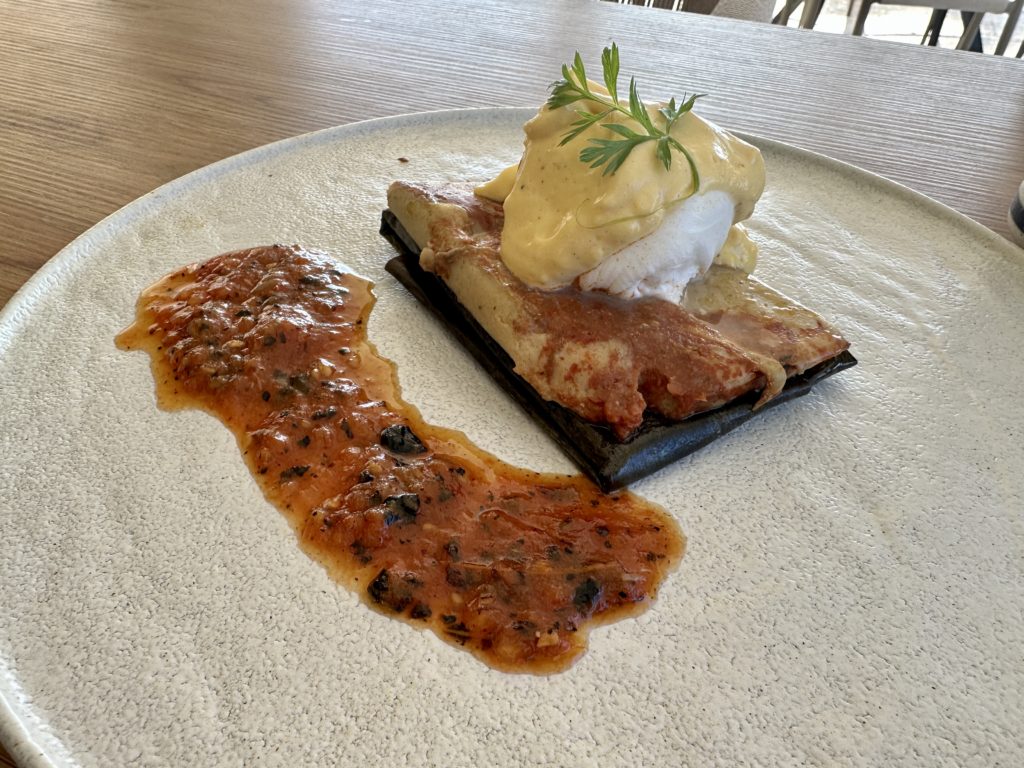 lola beach mexican benedict