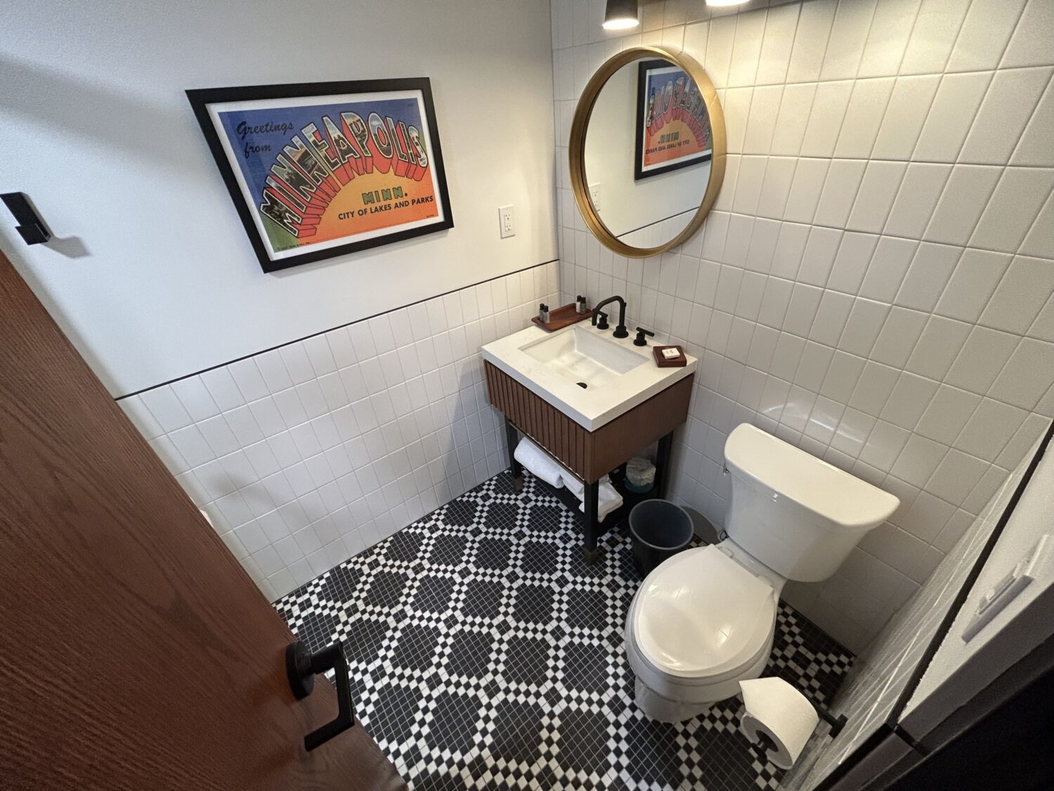 Hotel Indigo bathroom