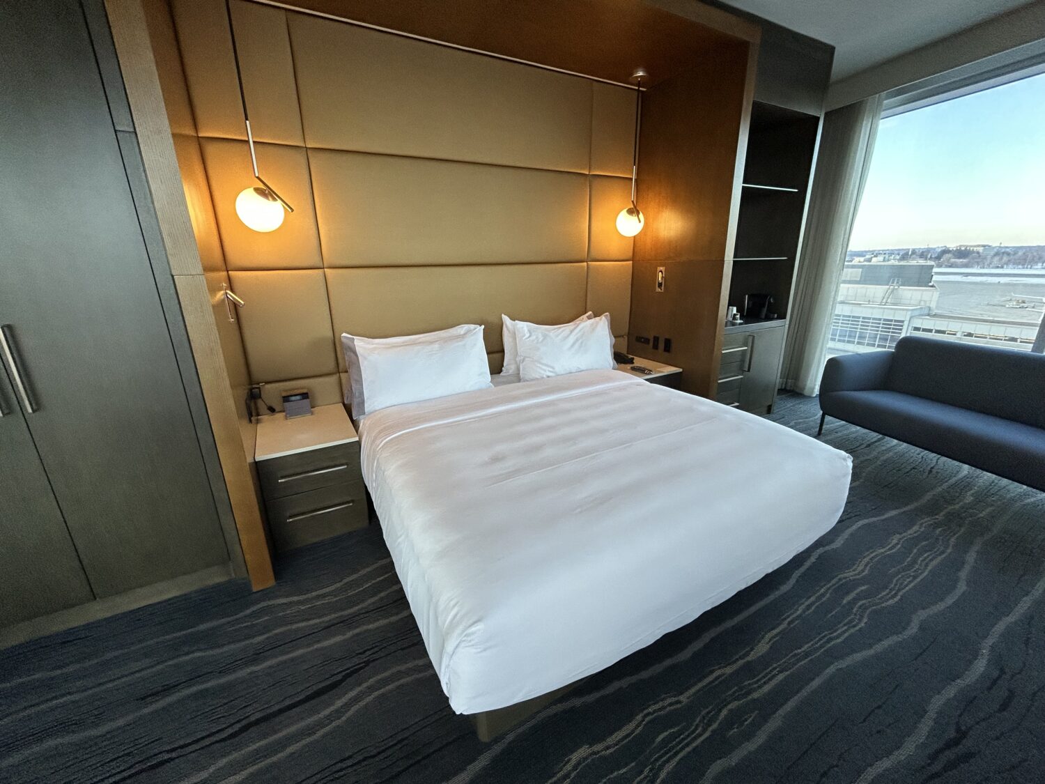 Intercontinental bed