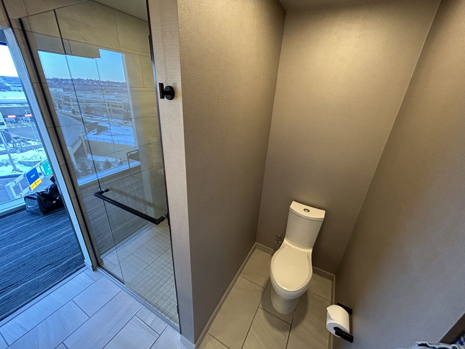 Toilet Intercontinental MSP