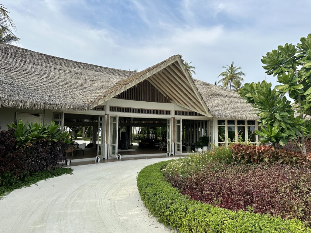 le meridien maldives hub