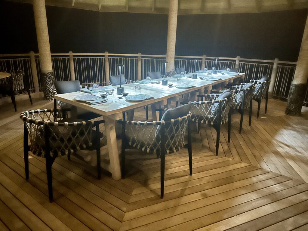 tabemasu patio seating