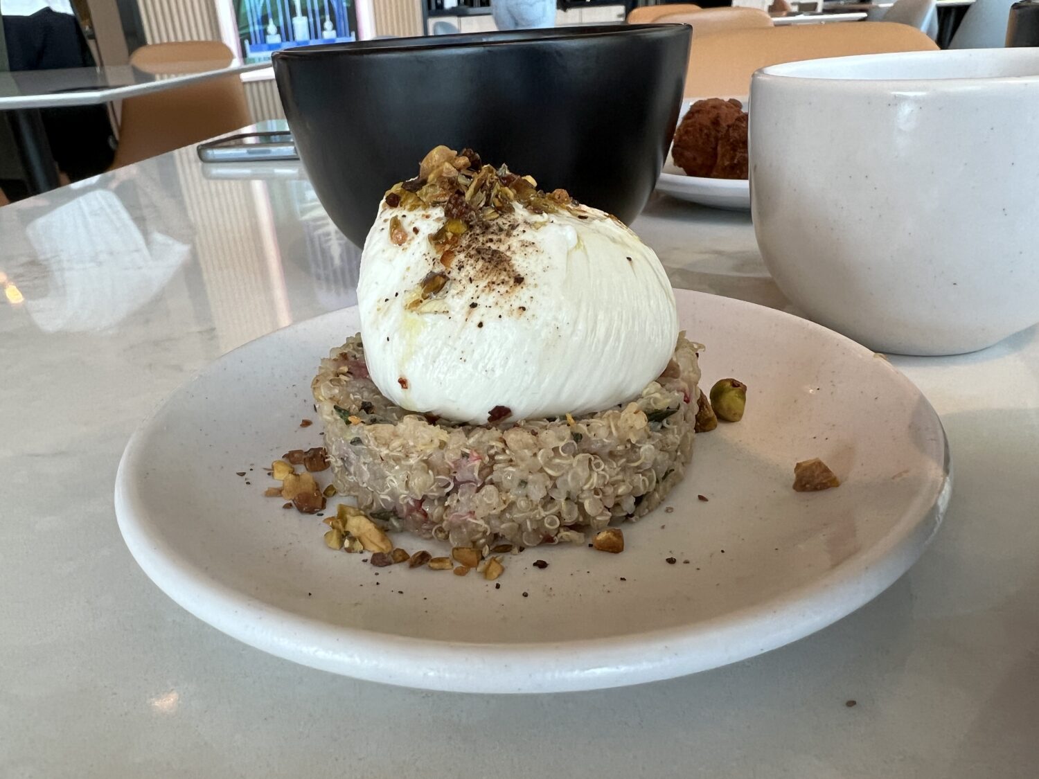 chase sapphire lounge boston food