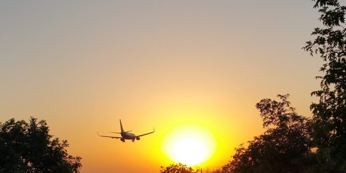 cheap last-minute flights