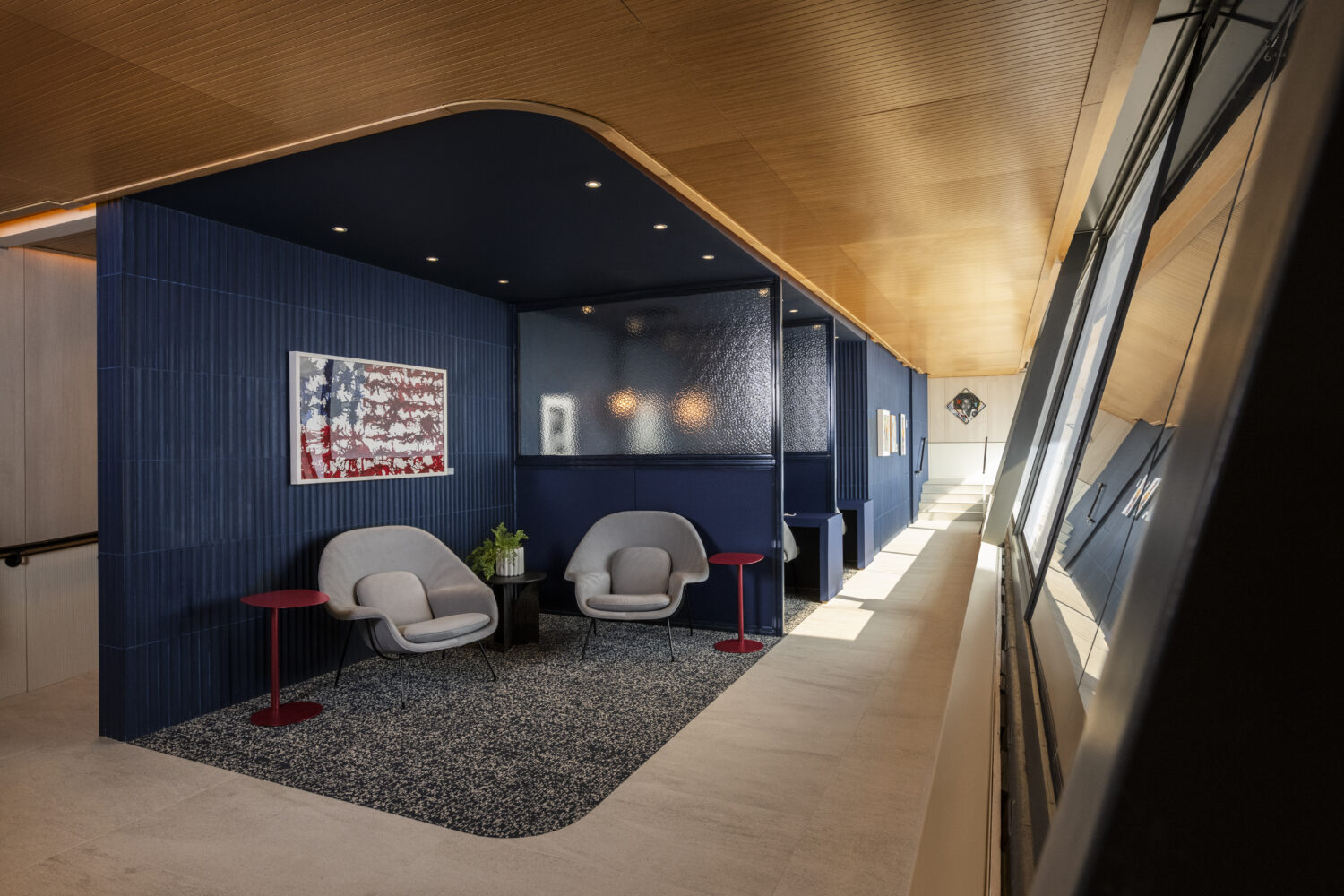 capital one lounge dulles work space