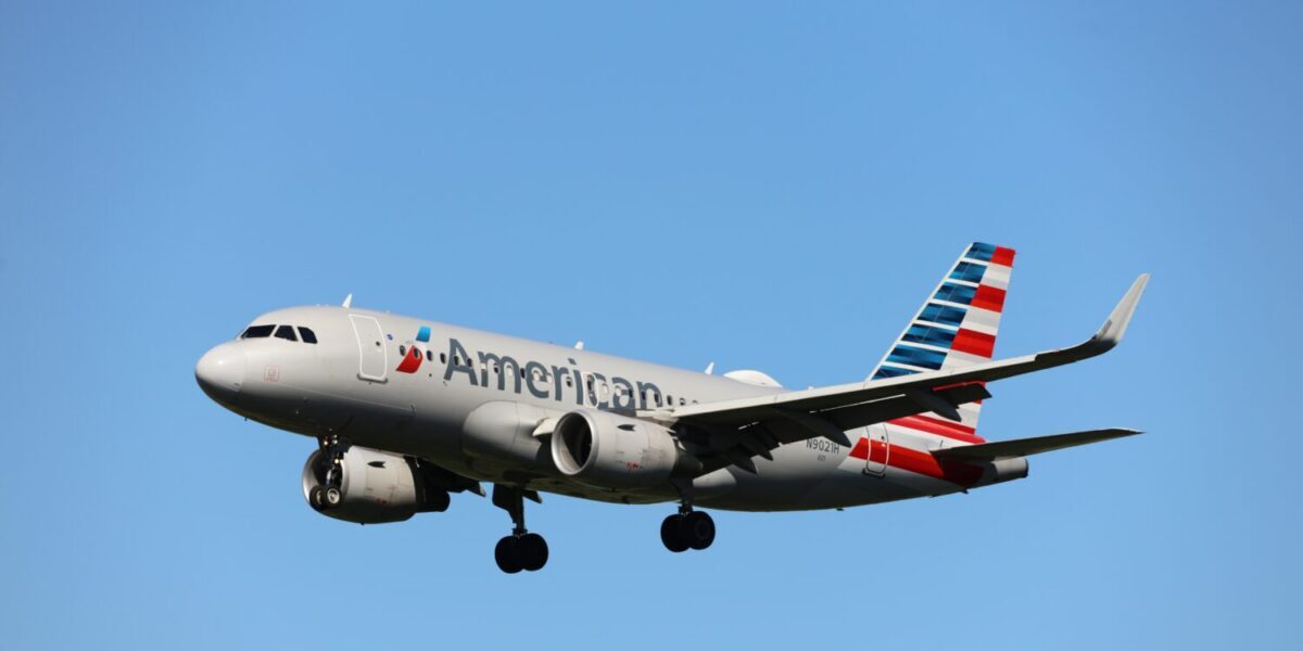 American Airlines plane