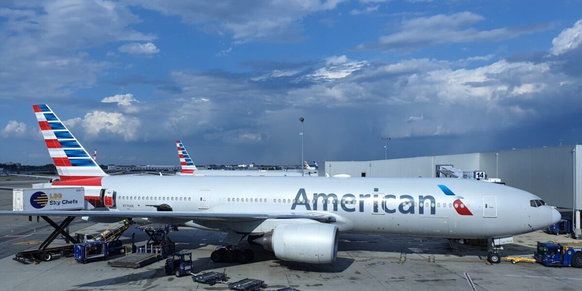 American Airlines plane