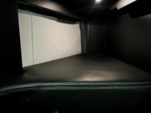 Zipair business class footwell