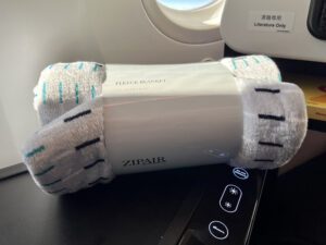 zipair fleece blanket