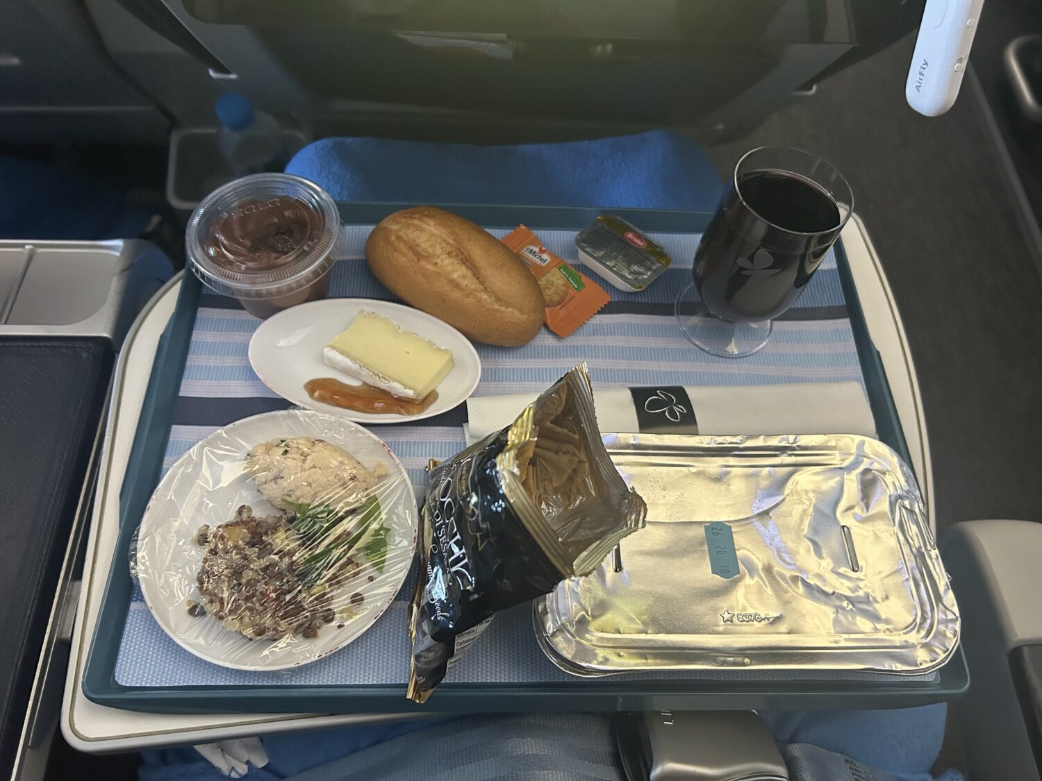 French Bee Premium lunch and dinner