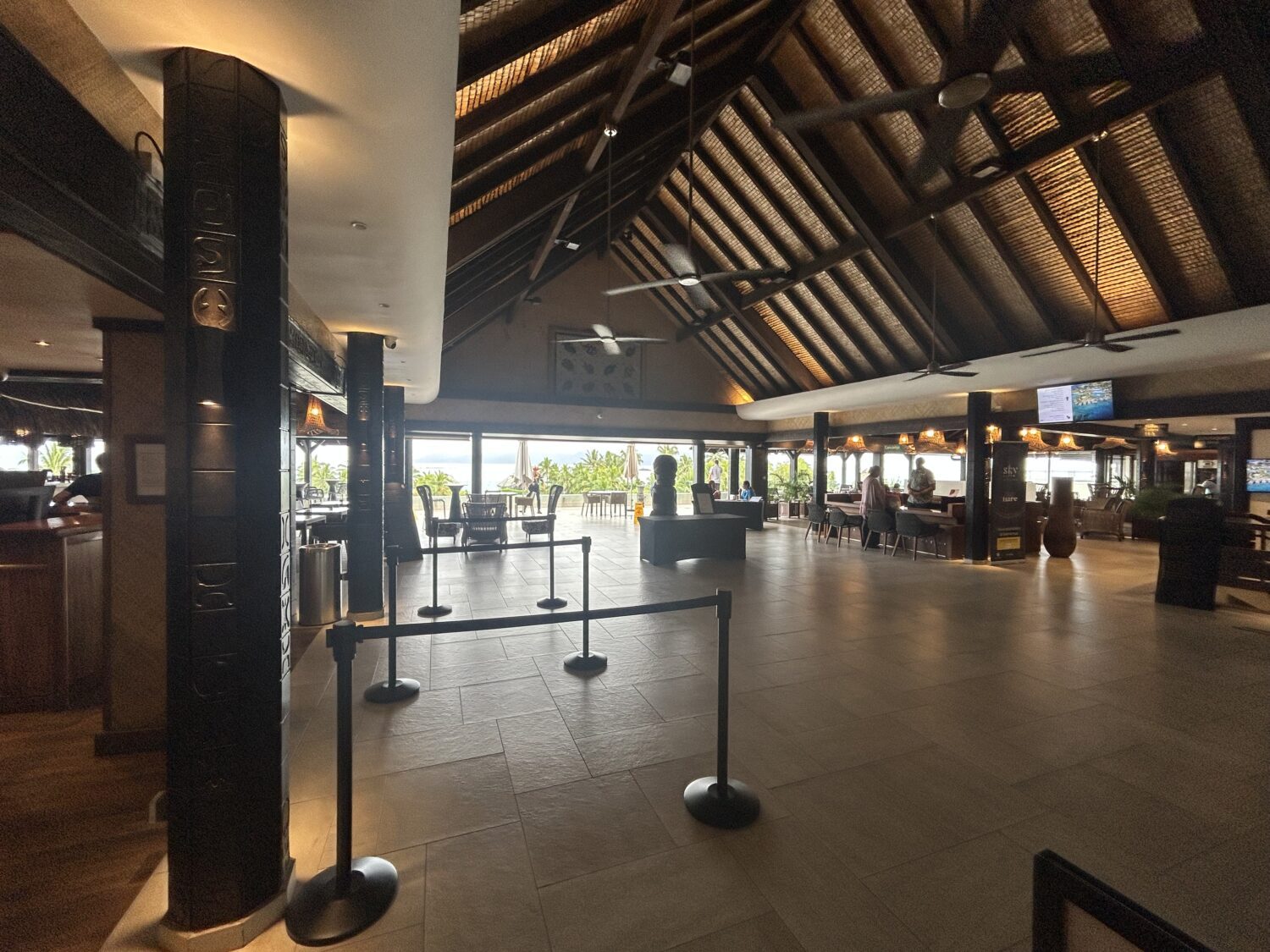 IHG Tahiti Lobby