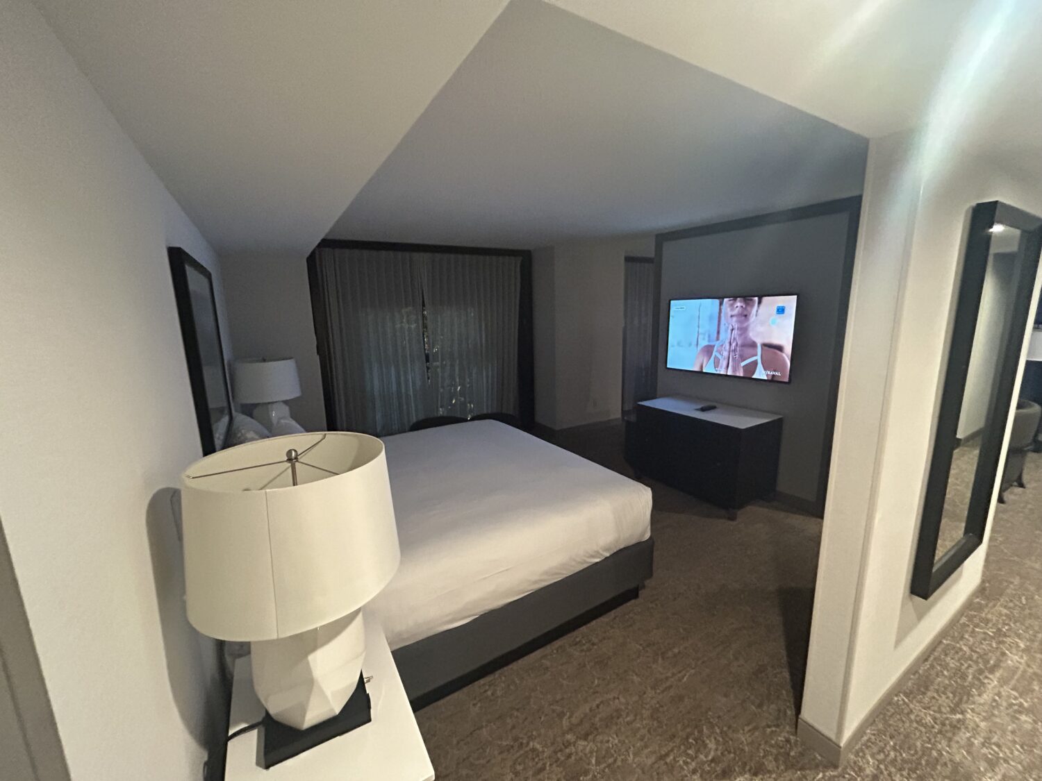 Bedroom side Hyatt regency sfo