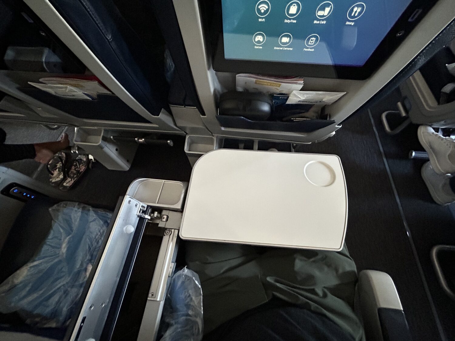 French Bee Premium tray table