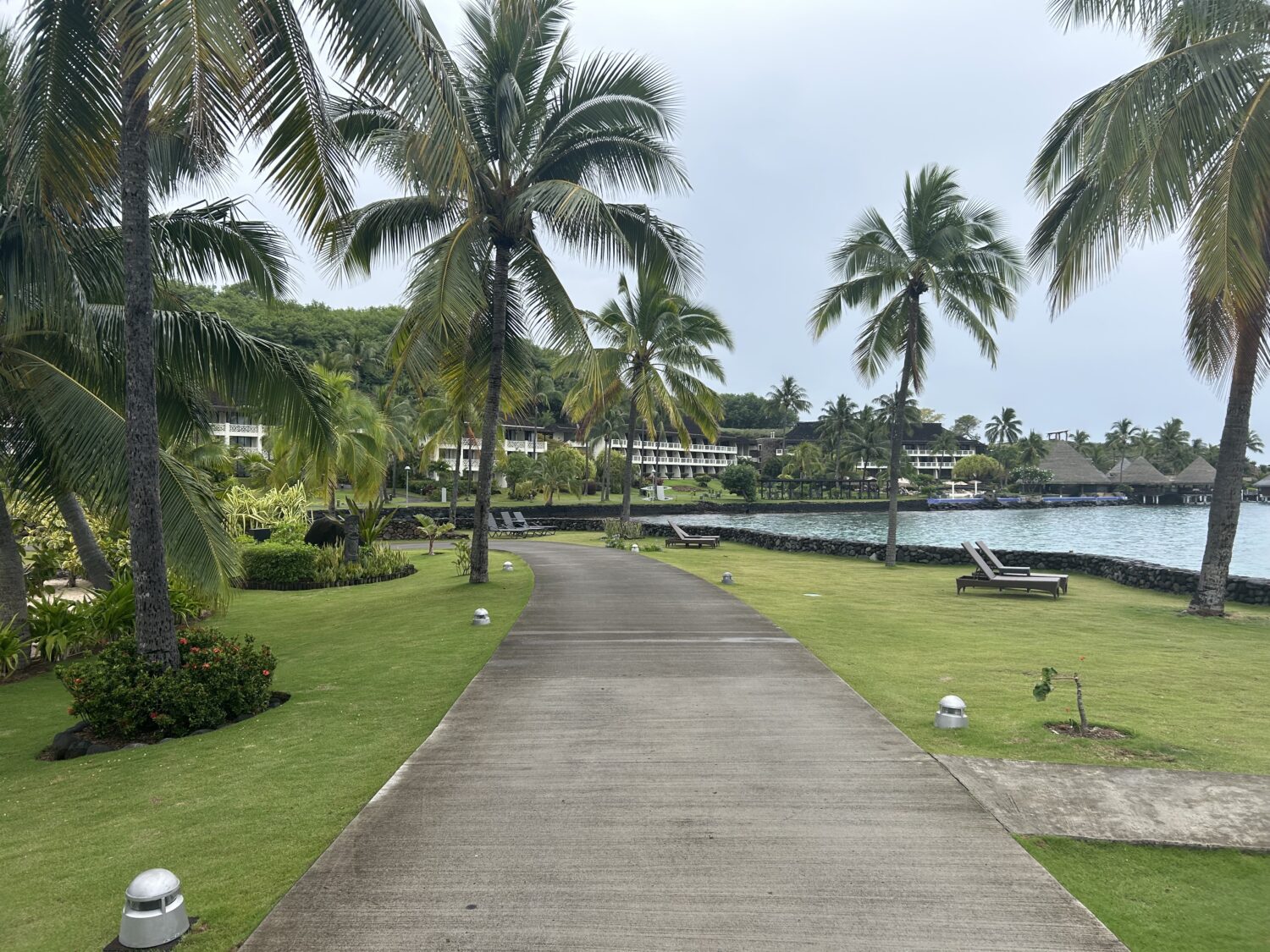 Walkway around the lagoonarium