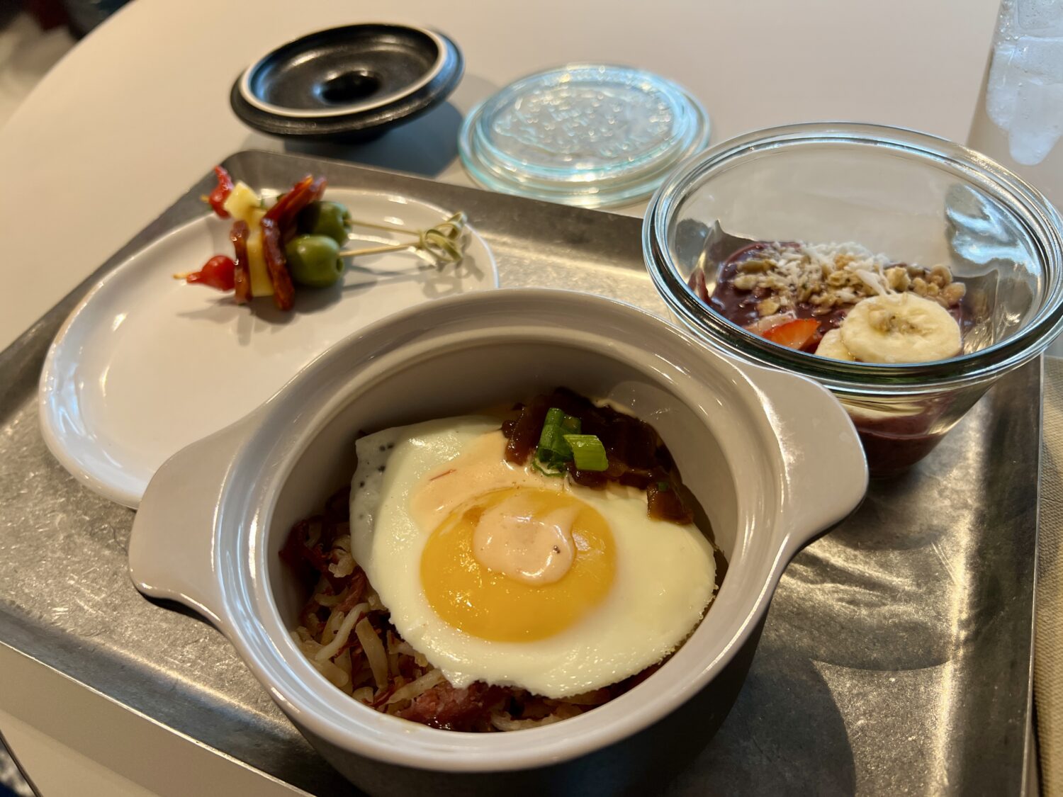 capital one lounge breakfast