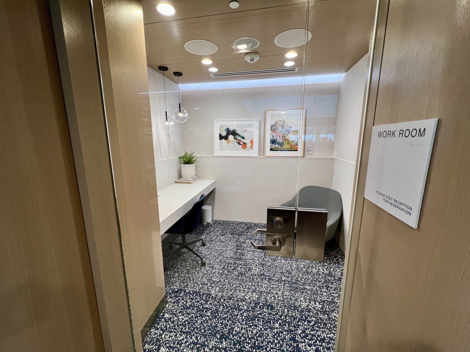 capital one lounge denver work room