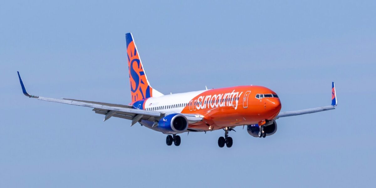sun country plane