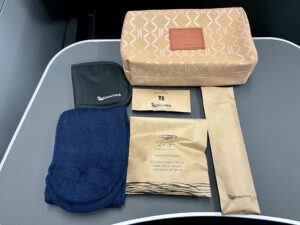 qantas amenity kit