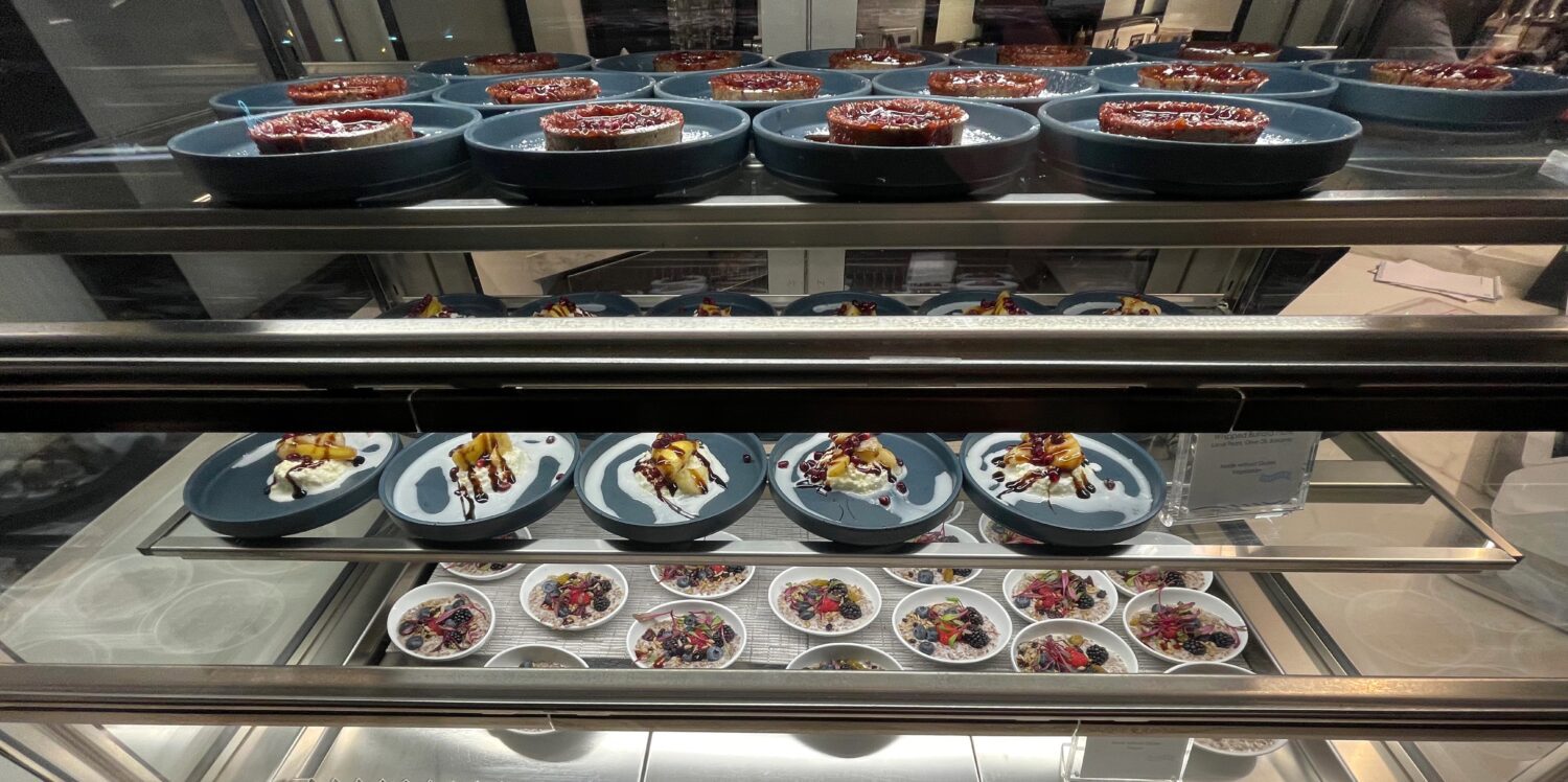 Amex Lounge SEA Cafe bites