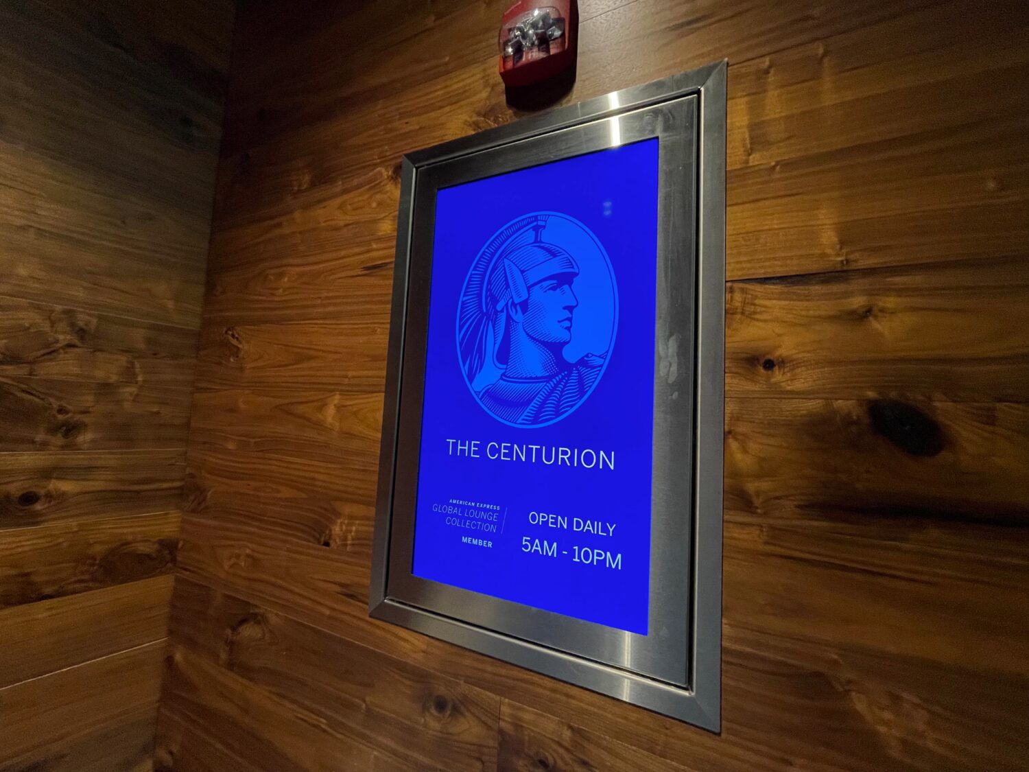 Amex Lounge SEA Hours