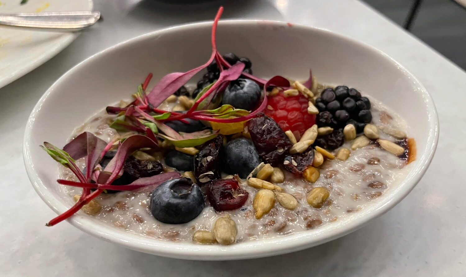 Amex Lounge SEA breakfast bowl