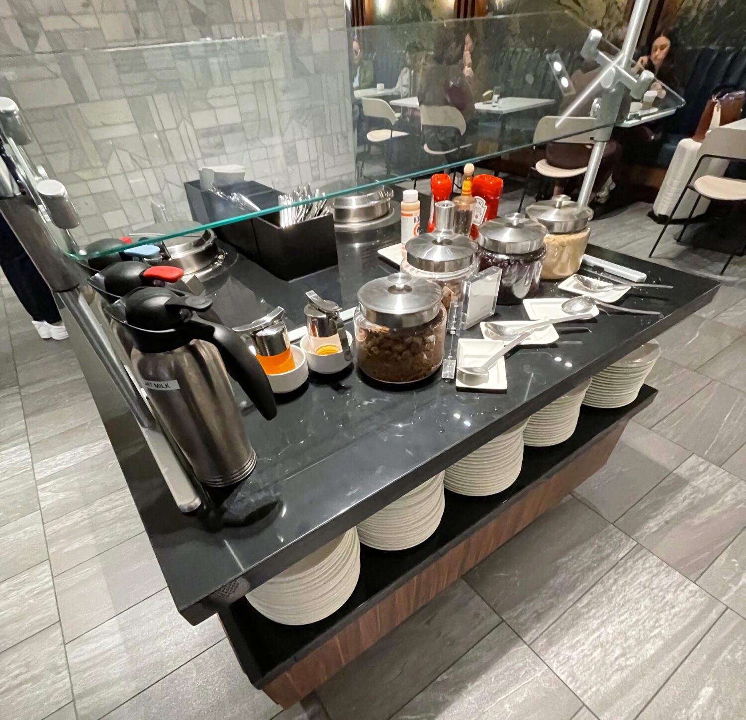 Amex Lounger SEA Breakfast Buffet End Table