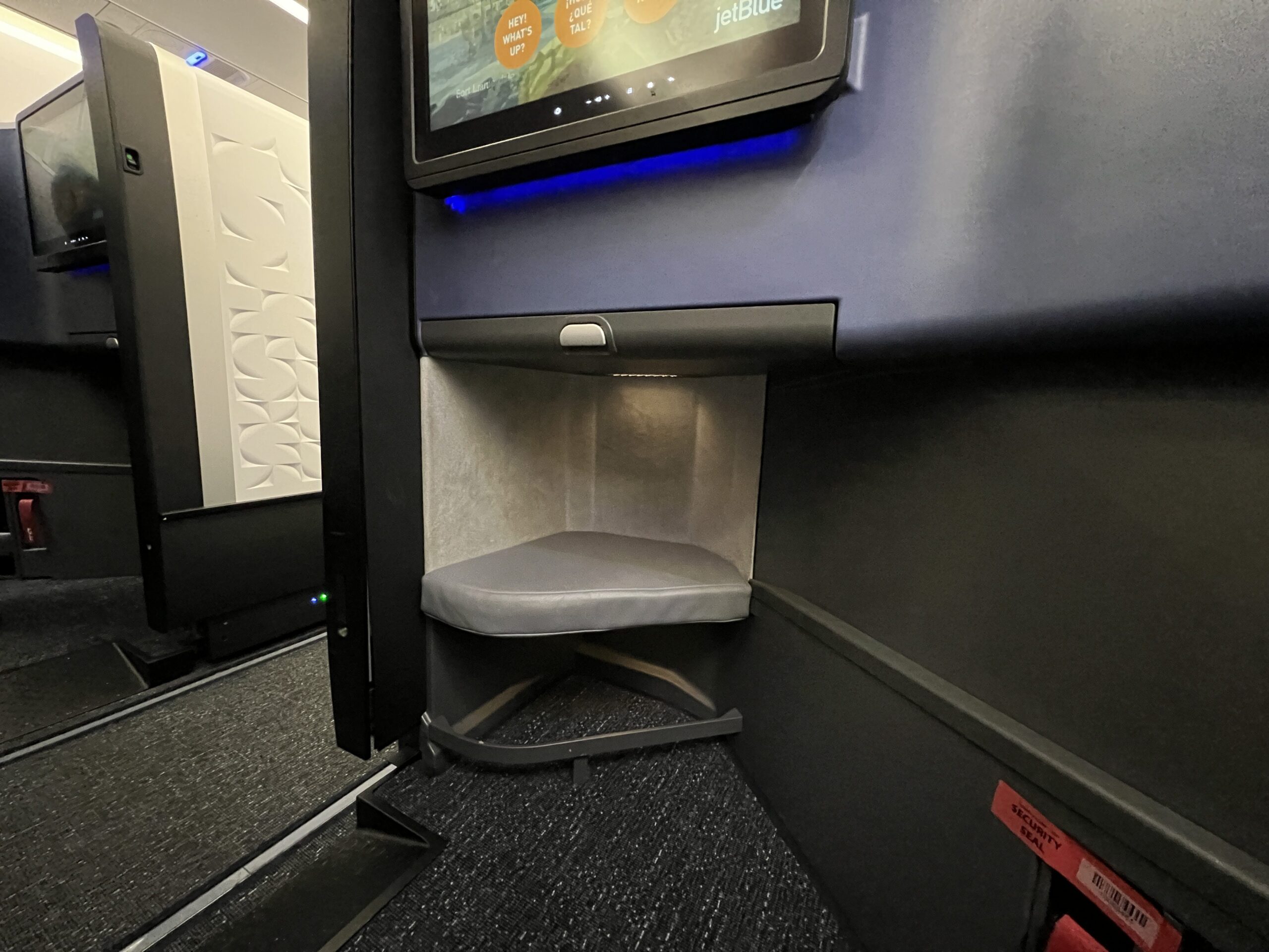 jetblue mint suites footwell