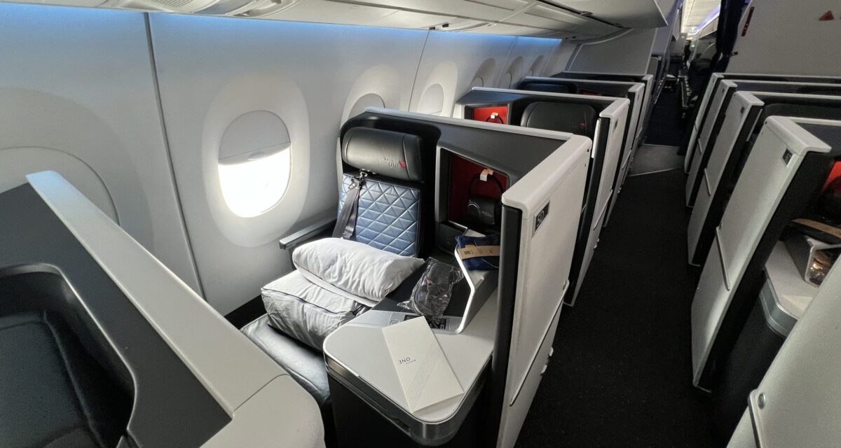 delta one business class cabin