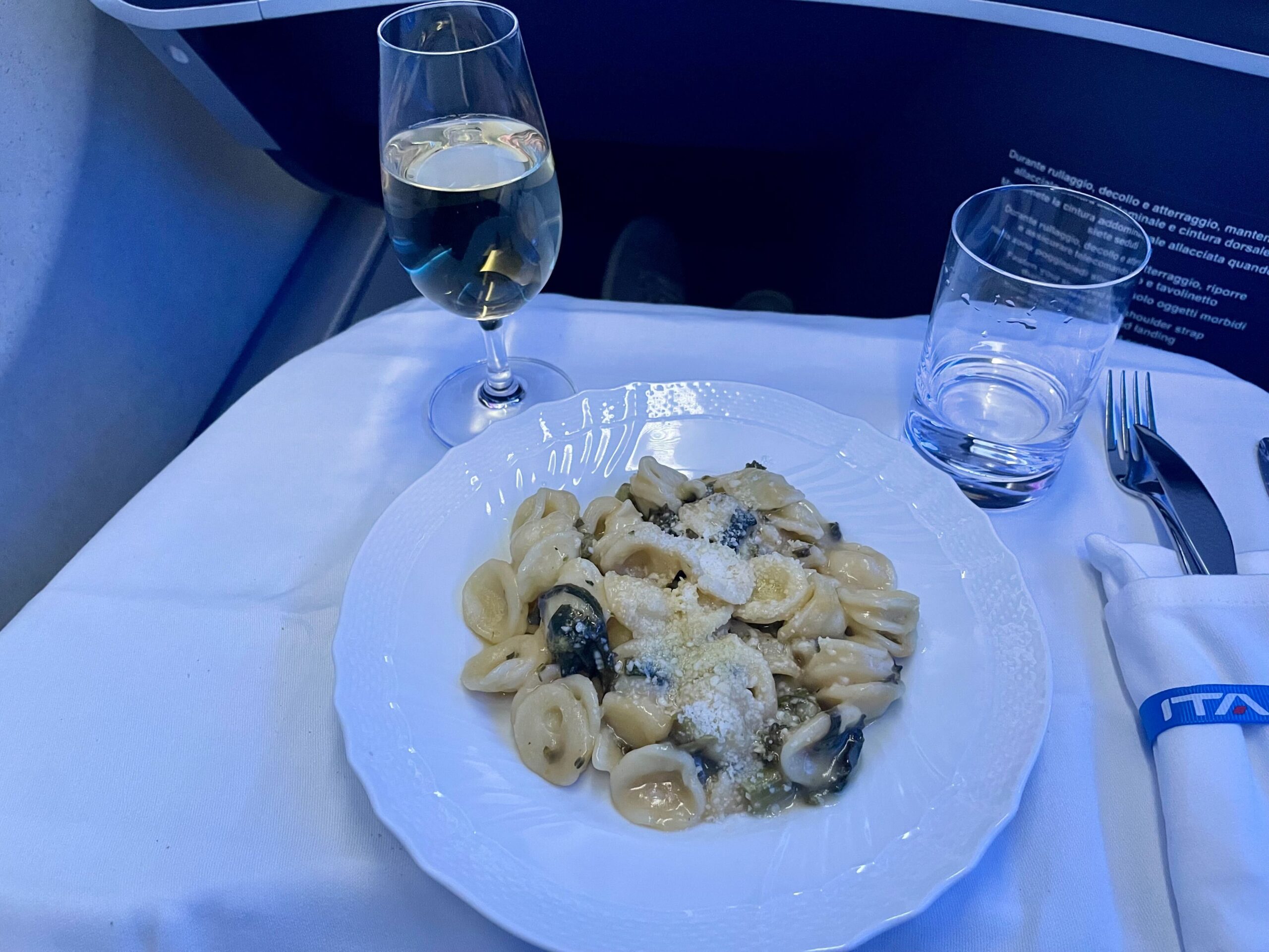 ITA Airways business class food