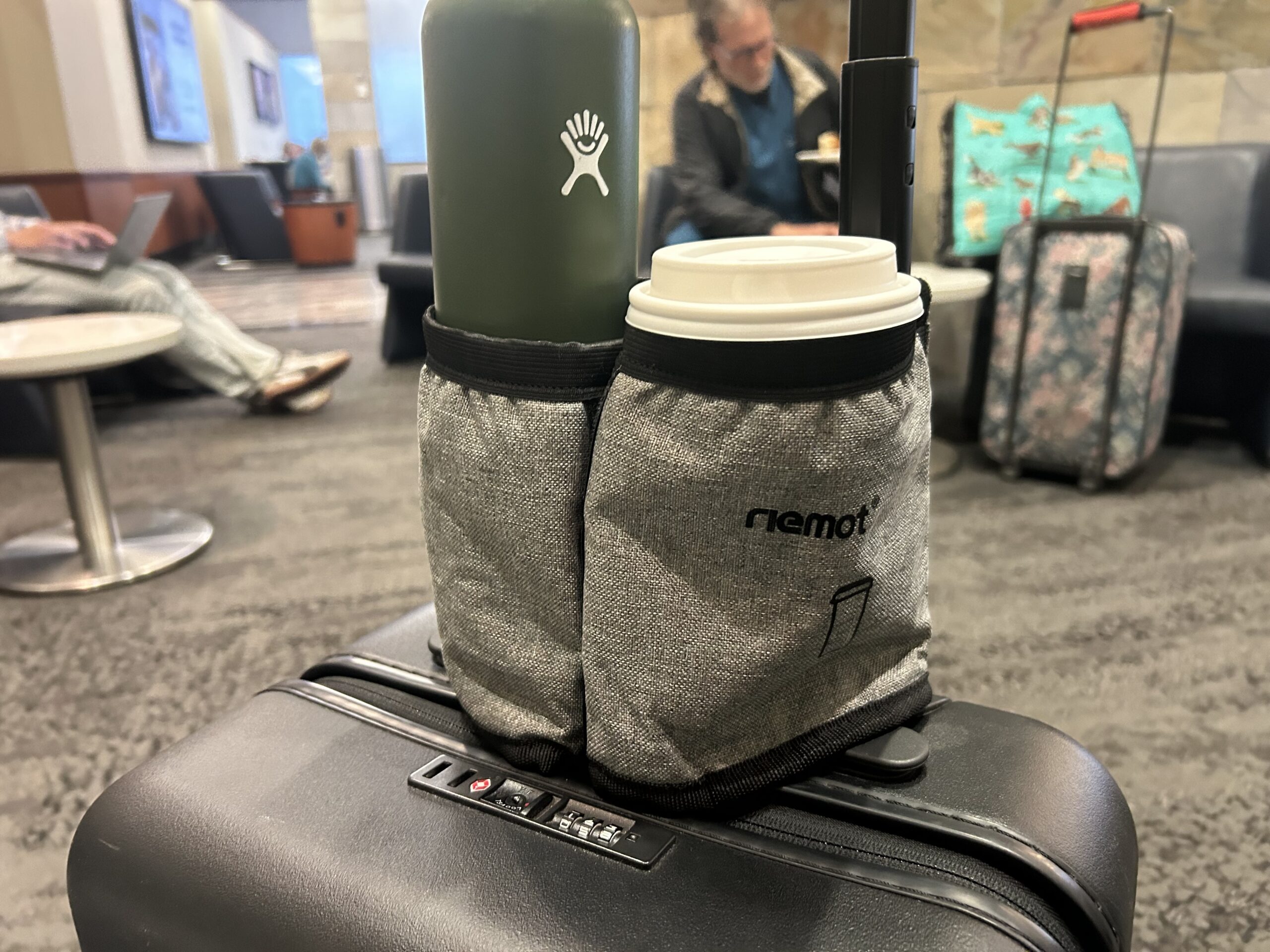 Luggage Travel Cup Holder Free Hand Drink Carrier Amazon
