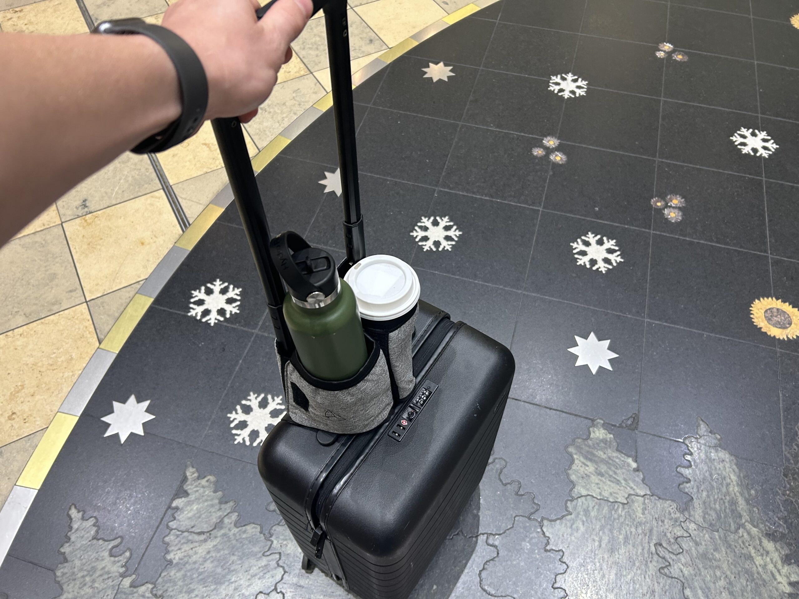 Luggage Travel Cup Holder Free Hand Drink Carrier Amazon