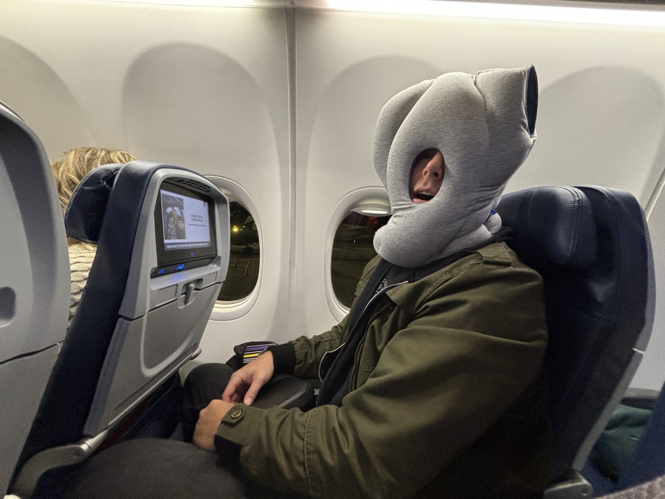 ostrich pillow airplane neck pillow