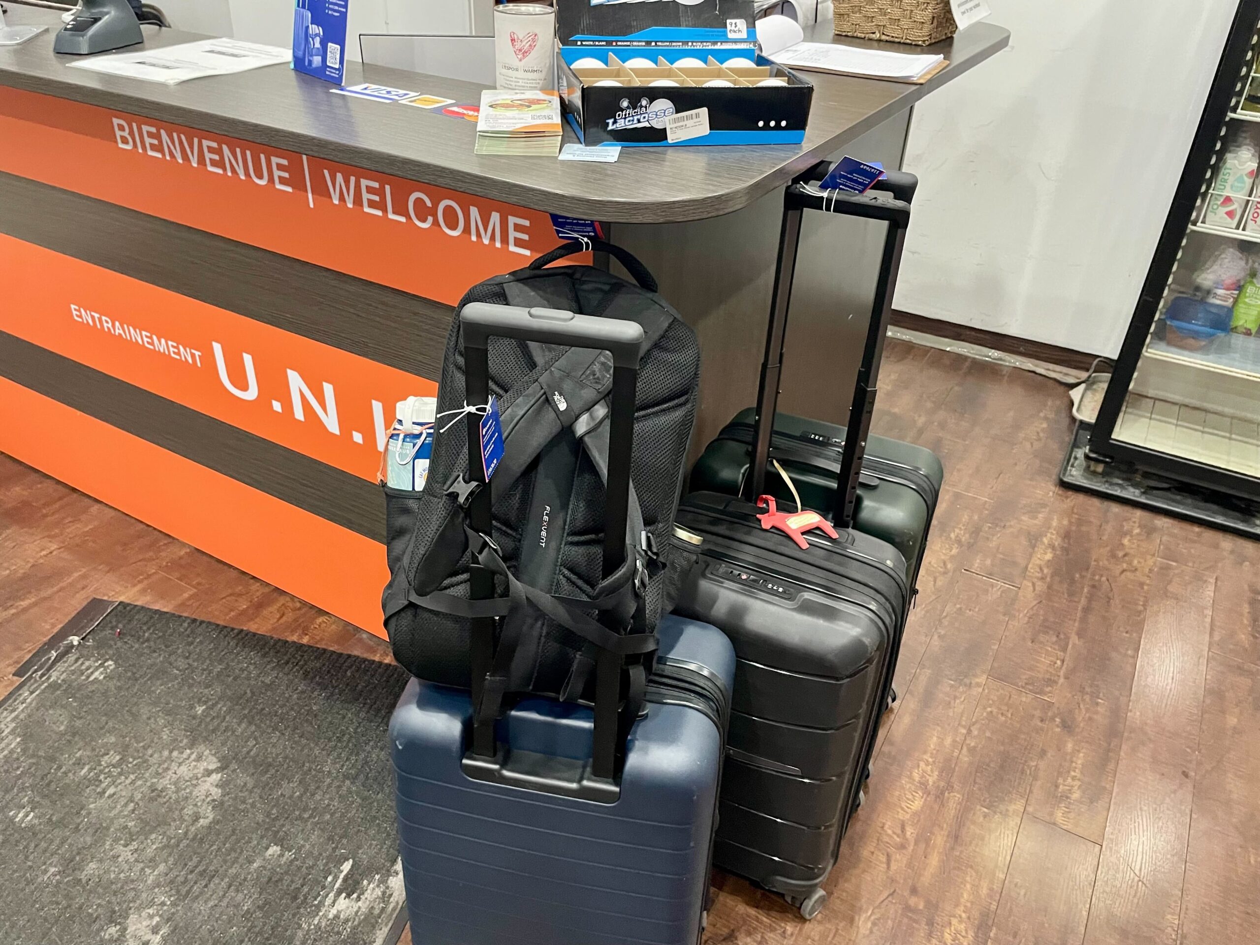 Bounce luggage storage in Montreal