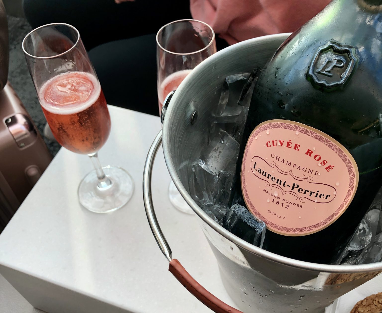 delta sky club champagne