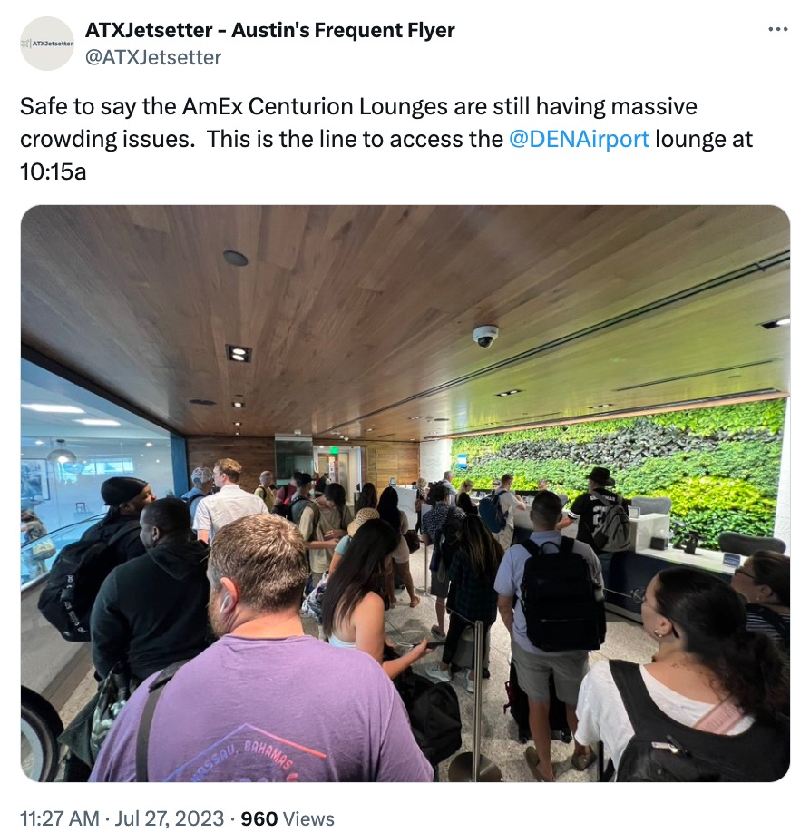 centurion lounge crowding tweet