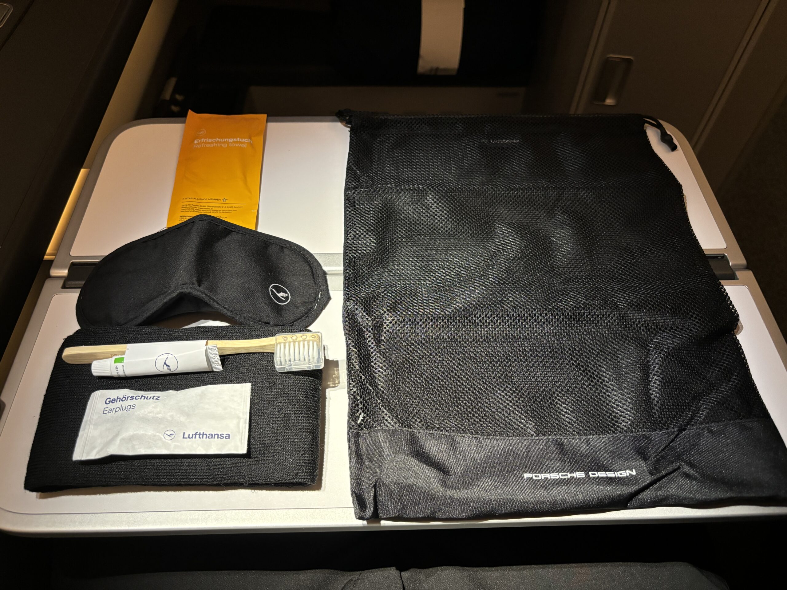 Lufthansa Allegris Business Amenities 