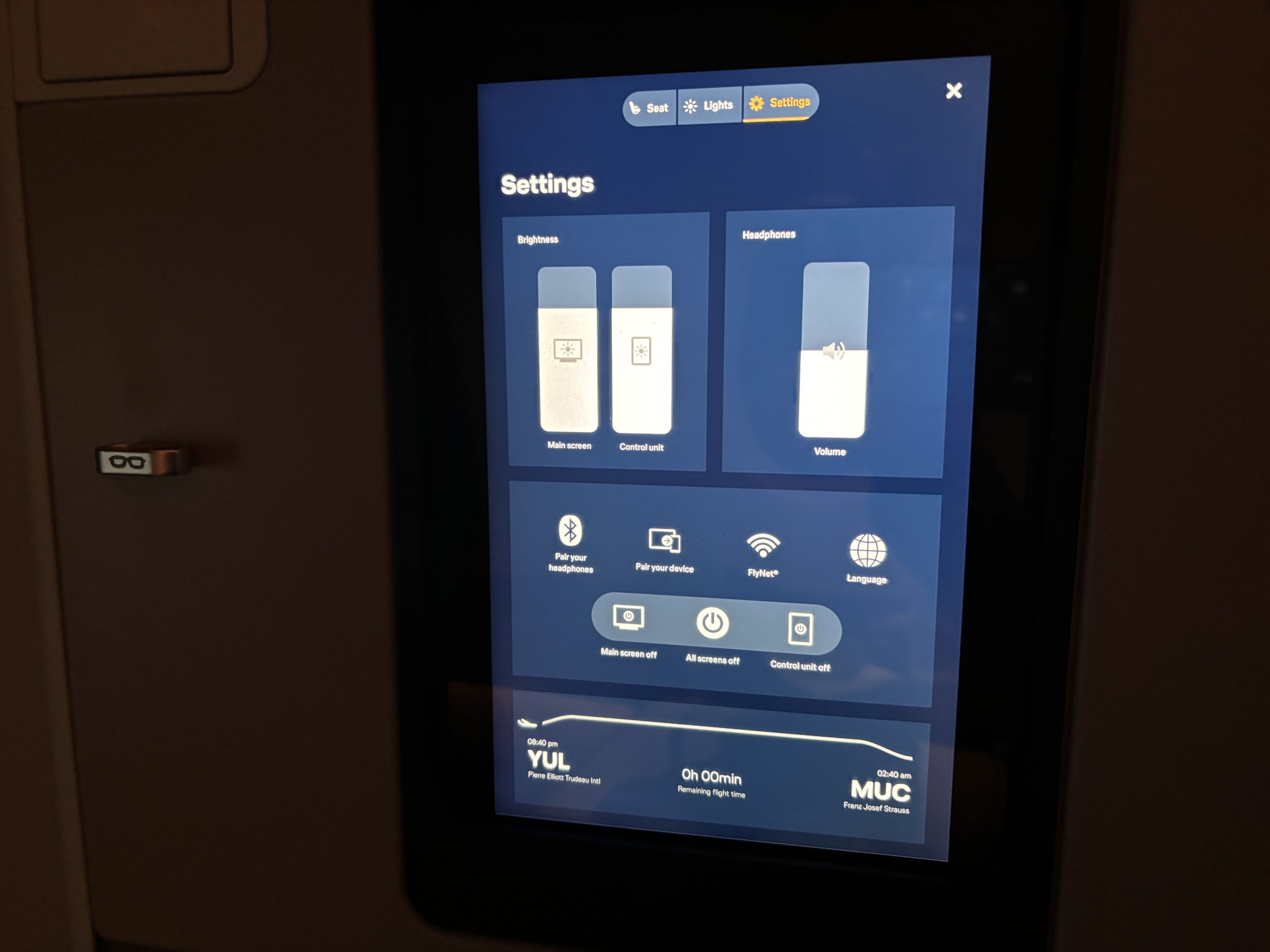 Lufthansa Business Class Entertainment