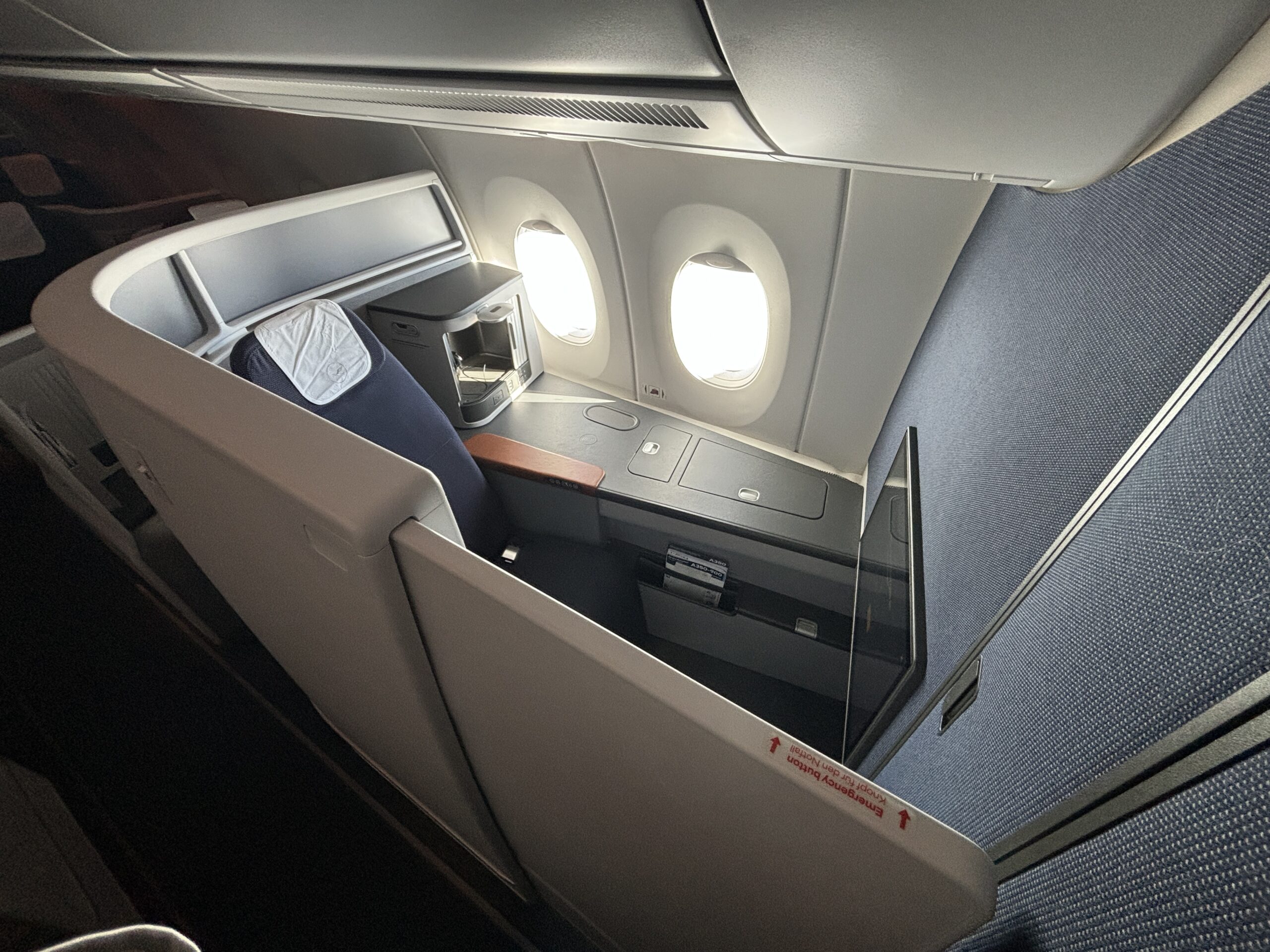 Lufthansa Allegris Business Class Suite